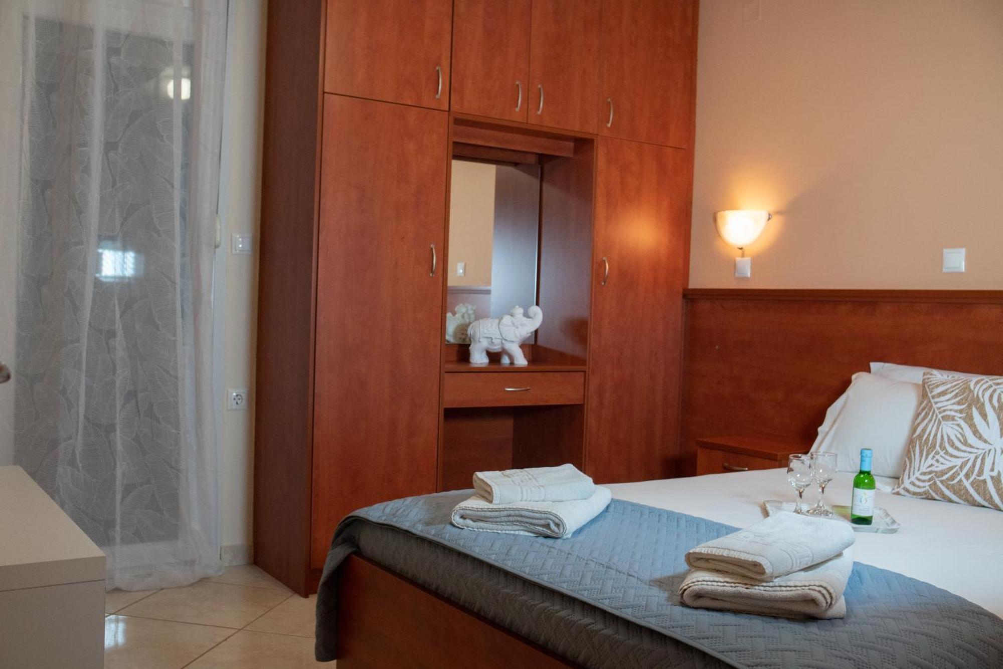 Prince Apartments Volissos Room photo